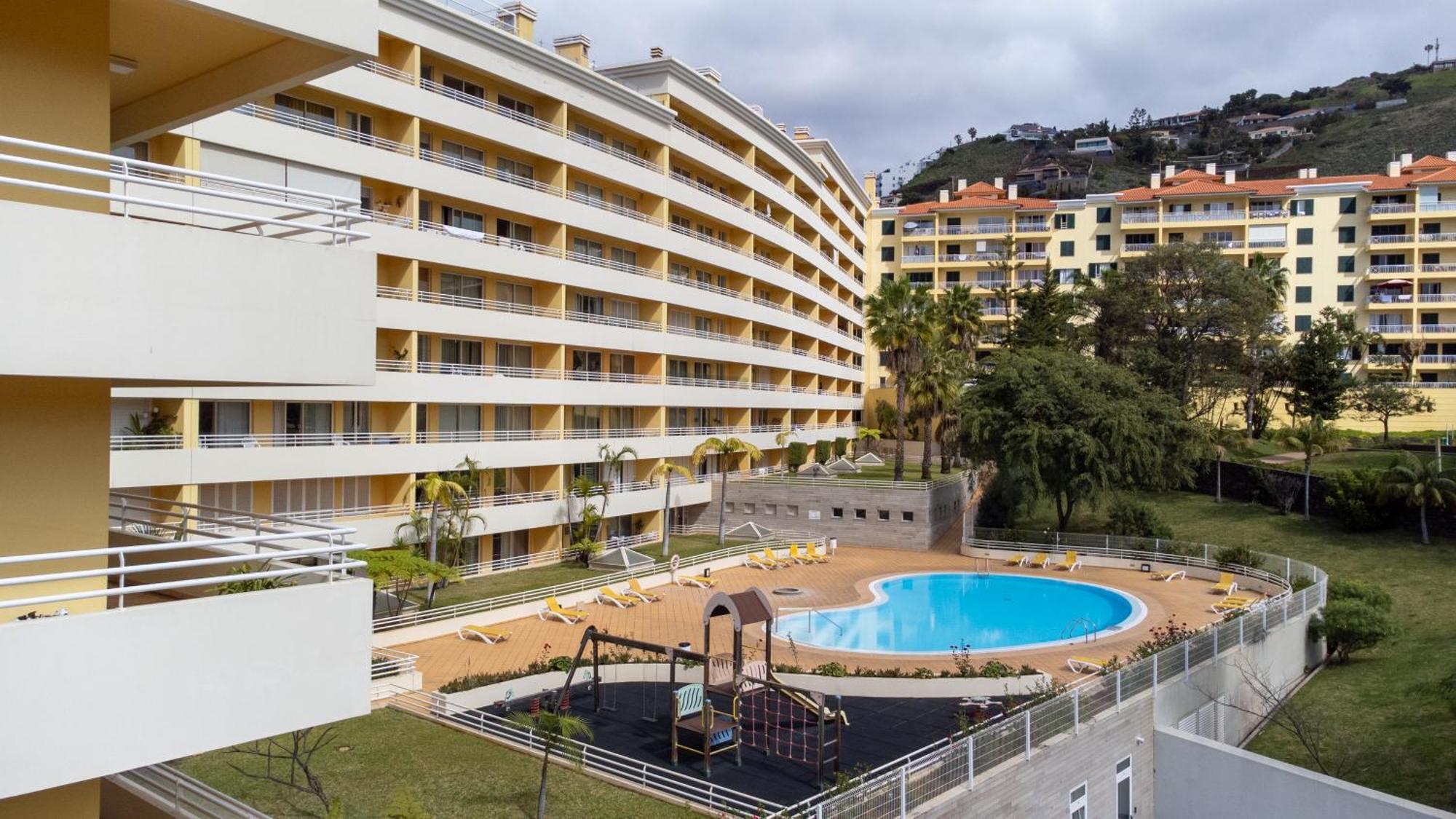 Green Park Ajuda Apartment フンシャル エクステリア 写真