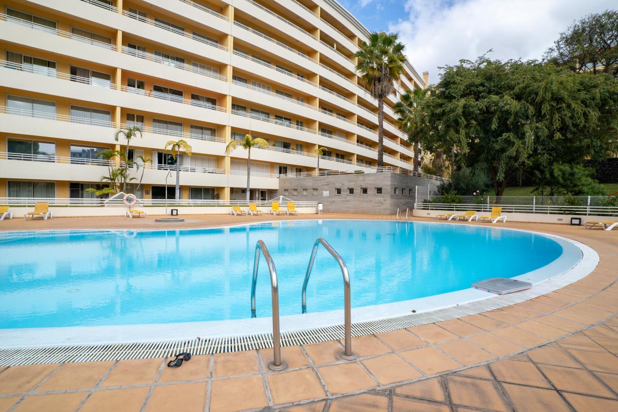 Green Park Ajuda Apartment フンシャル エクステリア 写真